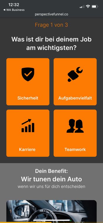 Funnel-Schritt 4: Fragebogen, Frage 1 von 3 „Was ist dir bei deinem Job am wichtigsten?“ mit vier Antwortkacheln.